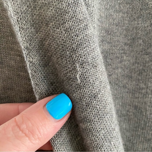 Vineyard Vines Gray Wool Cashmere Cardigan Sweater.XS - Picture 13 of 13